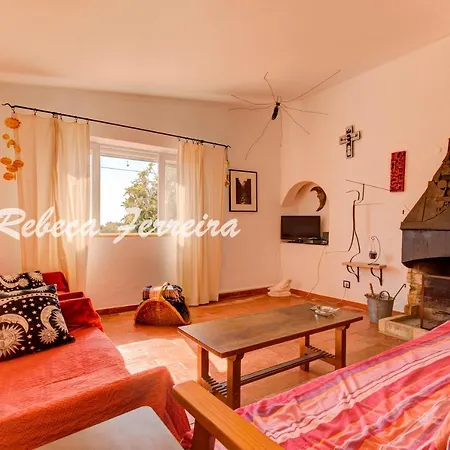 Caramu - Rustic 3 Bedroom With Private Pool And Great Seaviews Vila
