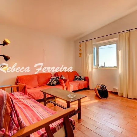 Caramu - Rustic 3 Bedroom With Private Pool And Great Seaviews
